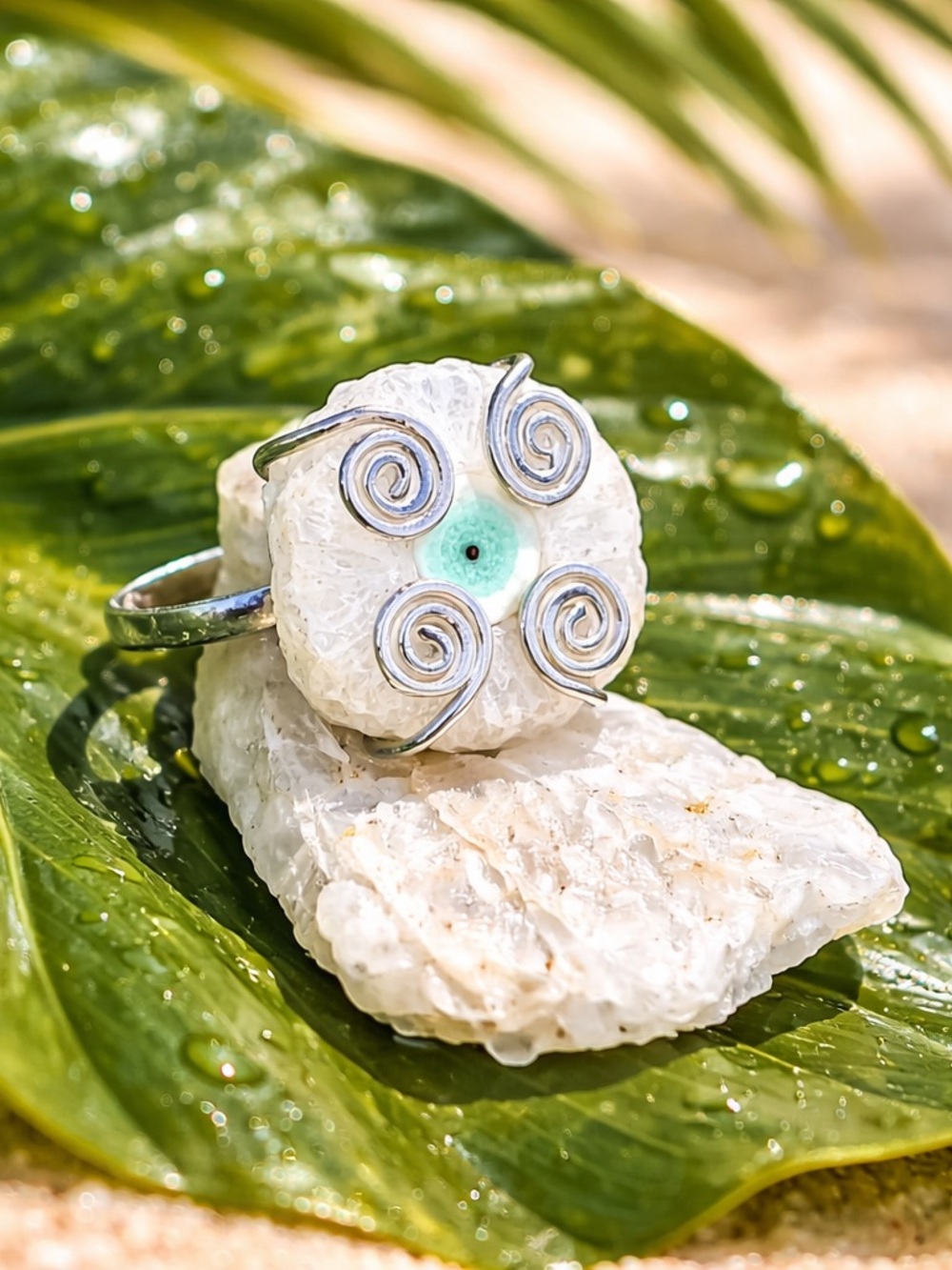 NEW! Solar Quartz Ring - Picture 5 of 11